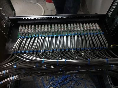 分享弱电数据中心工程项目的现场施工图片