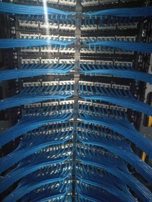 分享弱电数据中心工程项目的现场施工图片